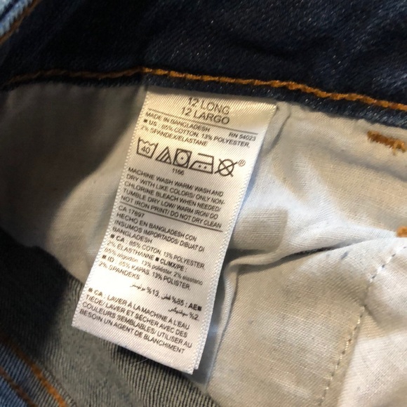 Old Navy Rockstar Jeans - Picture 3 of 3